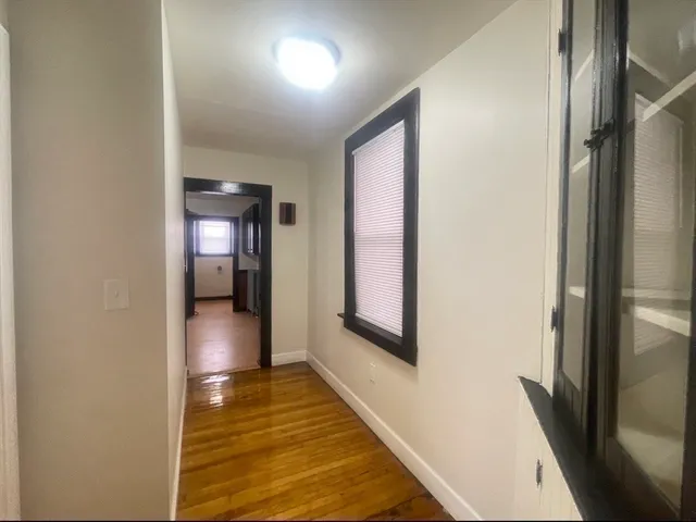$2,000 | 27 Wilcox Street, Unit 1L, Springfield, MA 01105