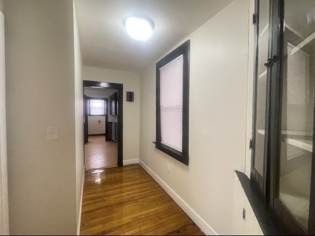 27 Wilcox Street, Unit 1L Springfield, MA 01105 - Photo 12 of 13