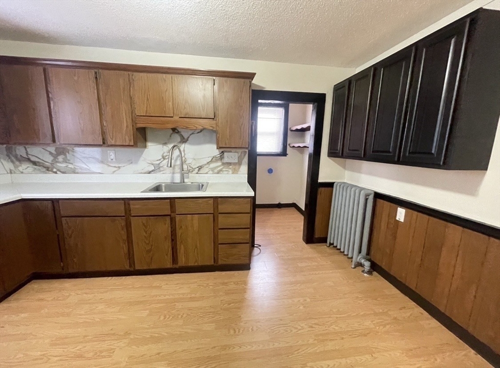 27 Wilcox Street, Unit 1L Springfield, MA 01105 - Photo 3 of 13