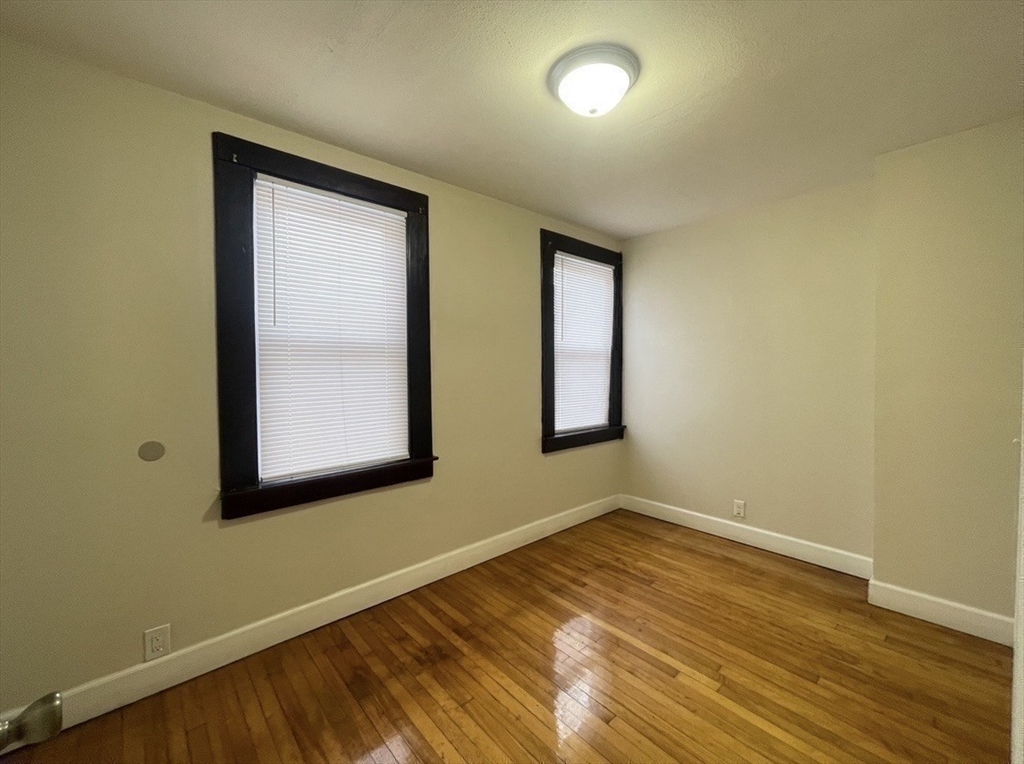 27 Wilcox Street, Unit 1L Springfield, MA 01105 - Photo 9 of 13