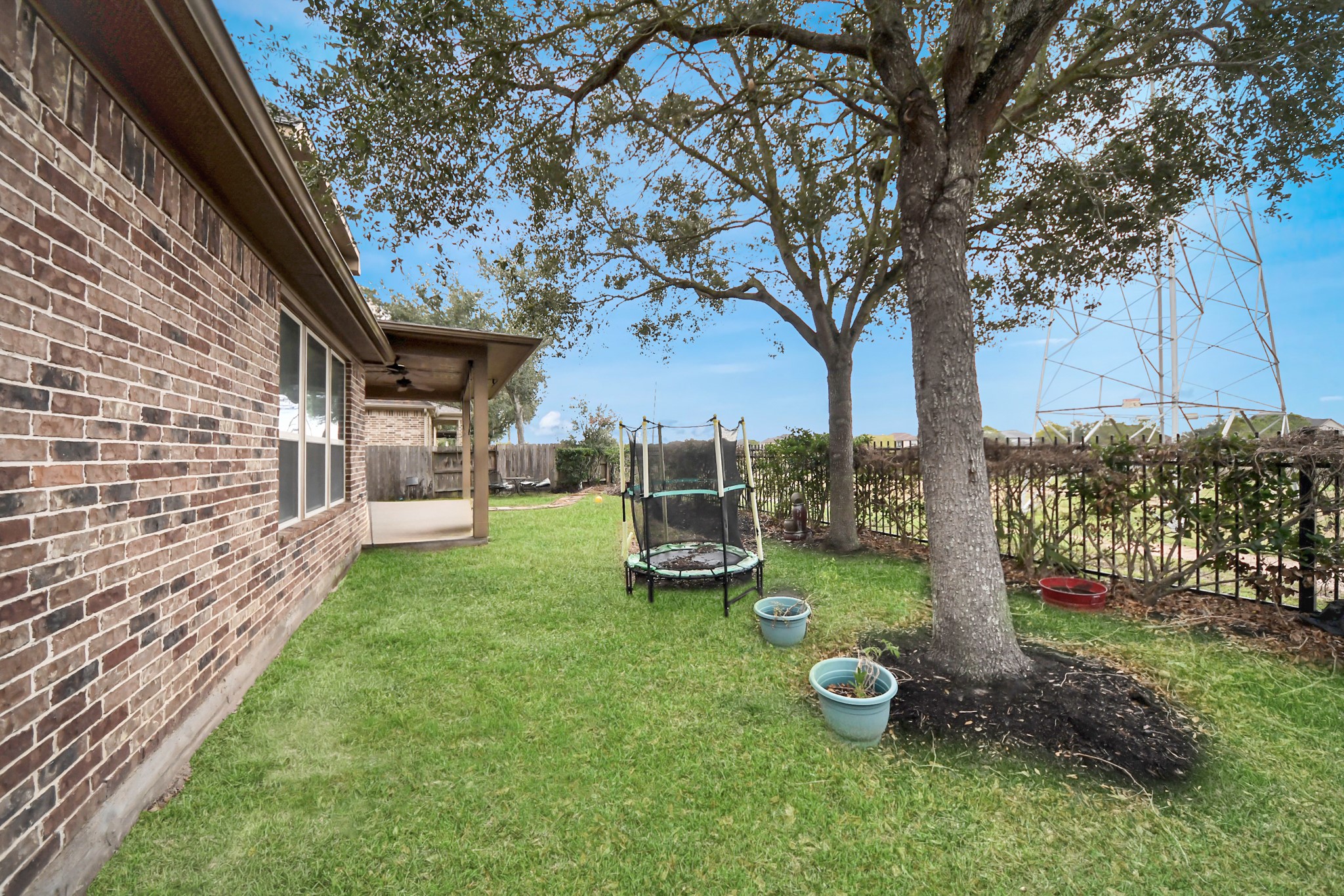 10410 Mossback Pine Road Katy, TX 77494 - Photo 27 of 34 a view of an outdoor space with garden