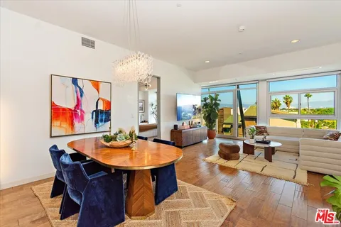 $1,425,000 | 3111 Vía Dolce, Unit 402, Marina del Rey, CA 90292