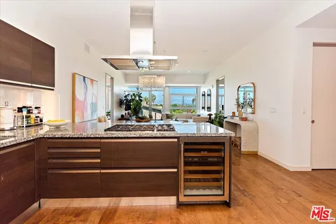 $1,425,000 | 3111 Vía Dolce, Unit 402, Marina del Rey, CA 90292