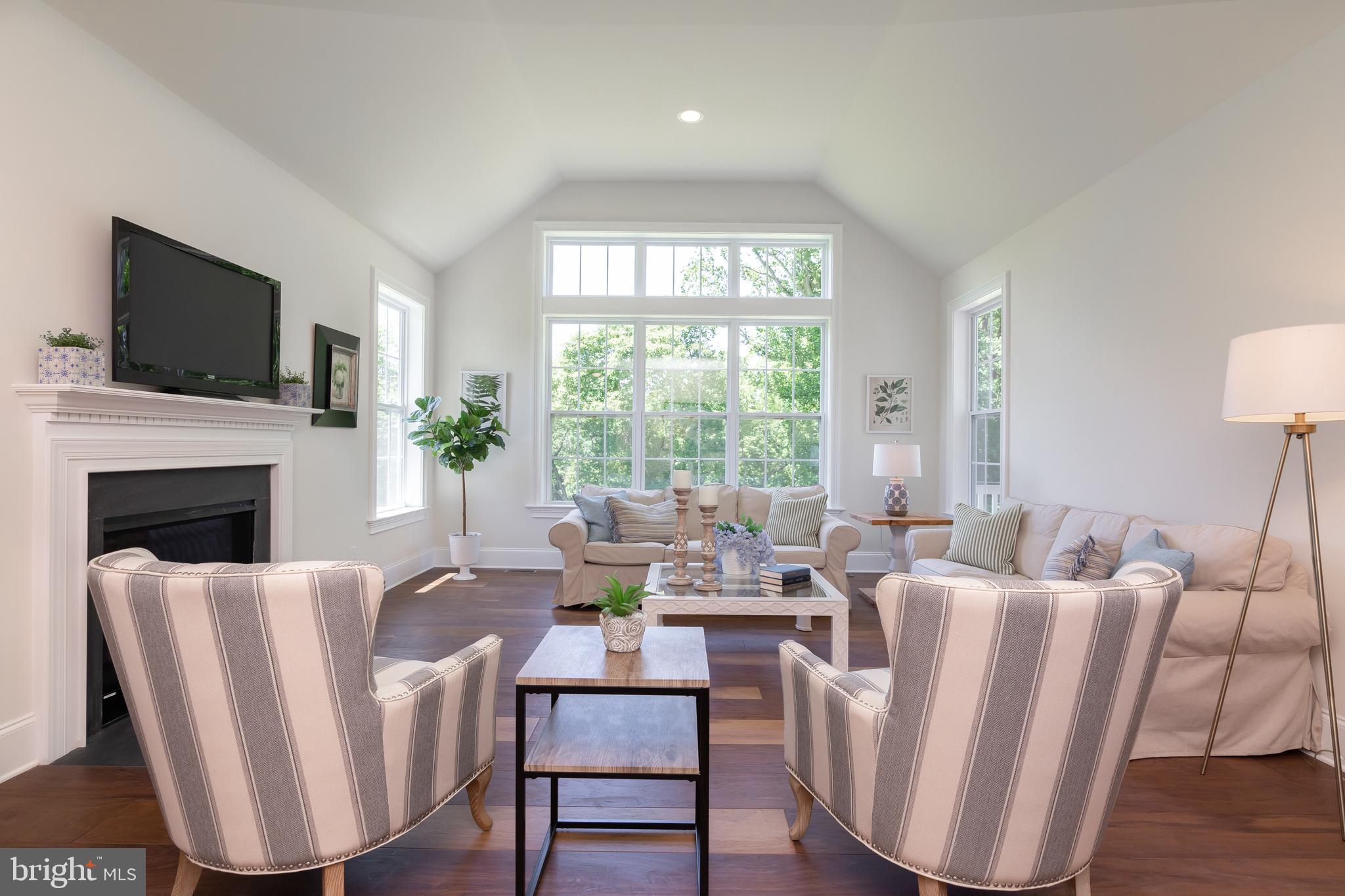 141 Barren Road Media, PA 19063 - Photo 14 of 52 Family/Great Room