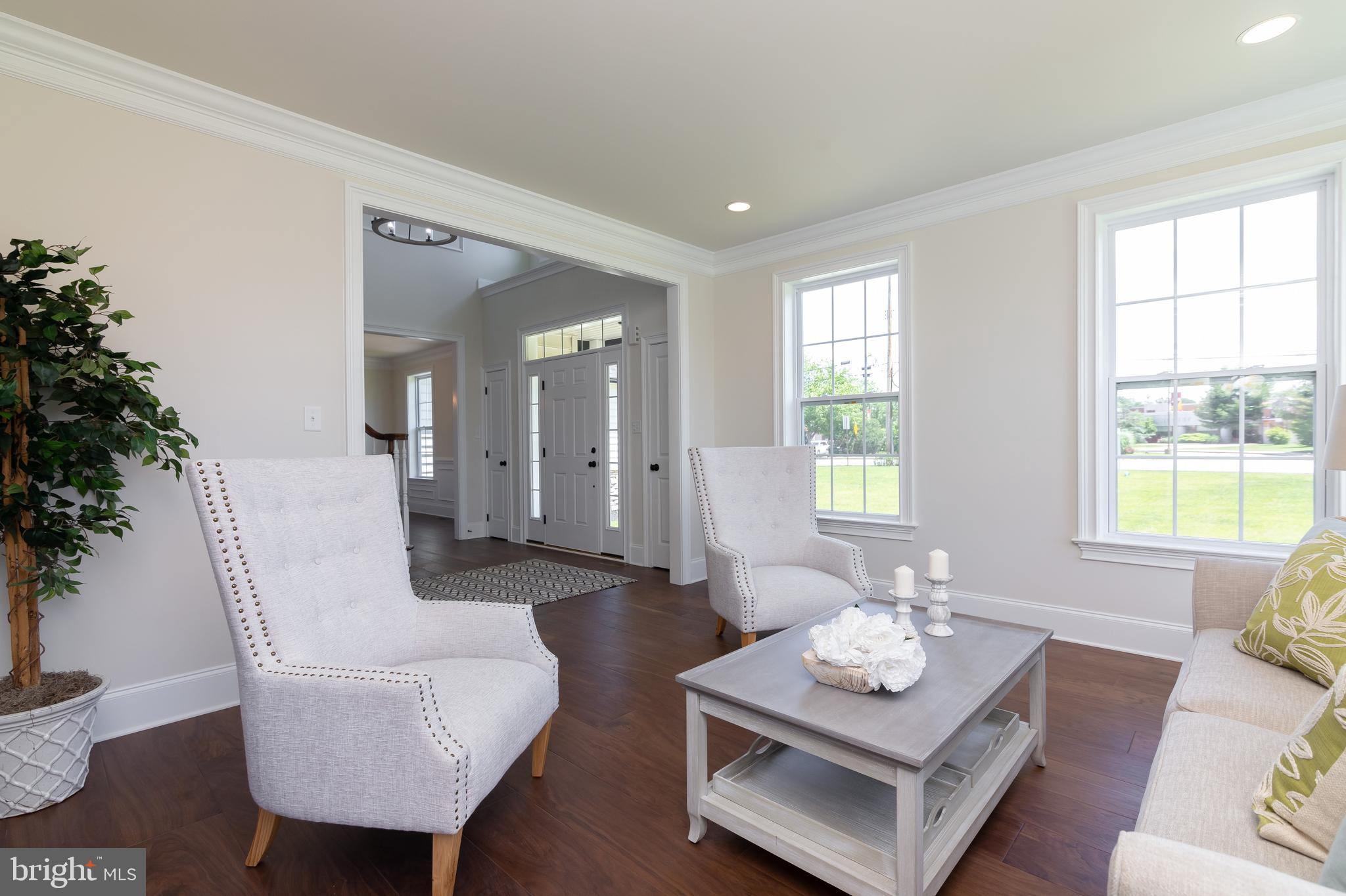141 Barren Road Media, PA 19063 - Photo 5 of 52 Living Room