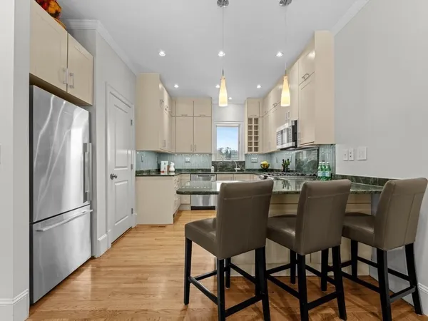 $1,375,000 | 101 Winthrop Road, Unit 1, Brookline, MA 02445