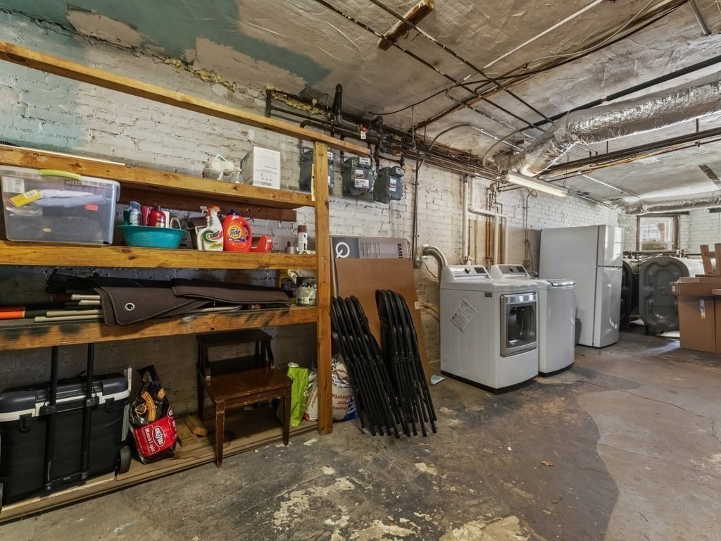 101 Winthrop Road, Unit 1 Brookline, MA 02445 - Photo 25 of 30