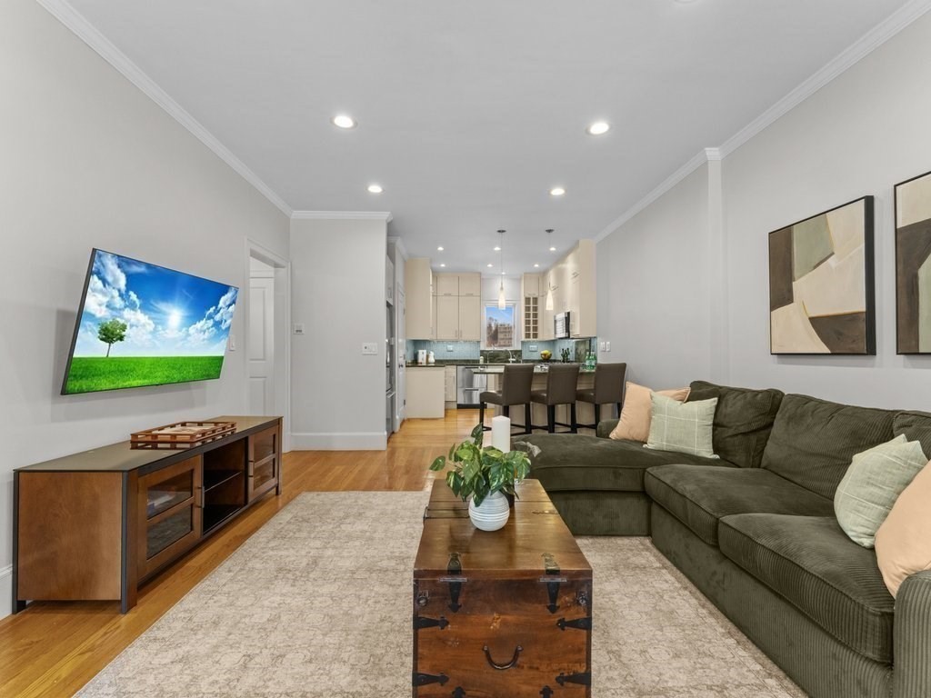 101 Winthrop Road, Unit 1 Brookline, MA 02445 - Photo 6 of 30