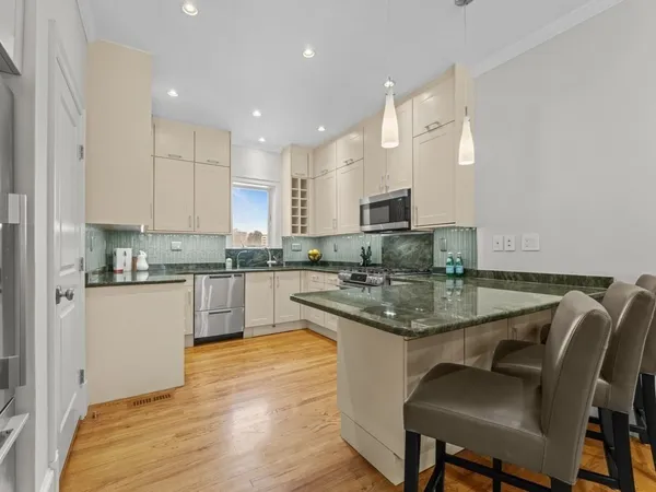 $1,375,000 | 101 Winthrop Road, Unit 1, Brookline, MA 02445