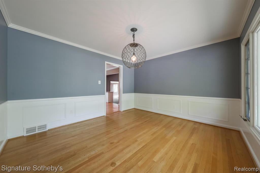 5139 Wing Lake Road Bloomfield Hills, MI 48302 - Photo 10 of 43