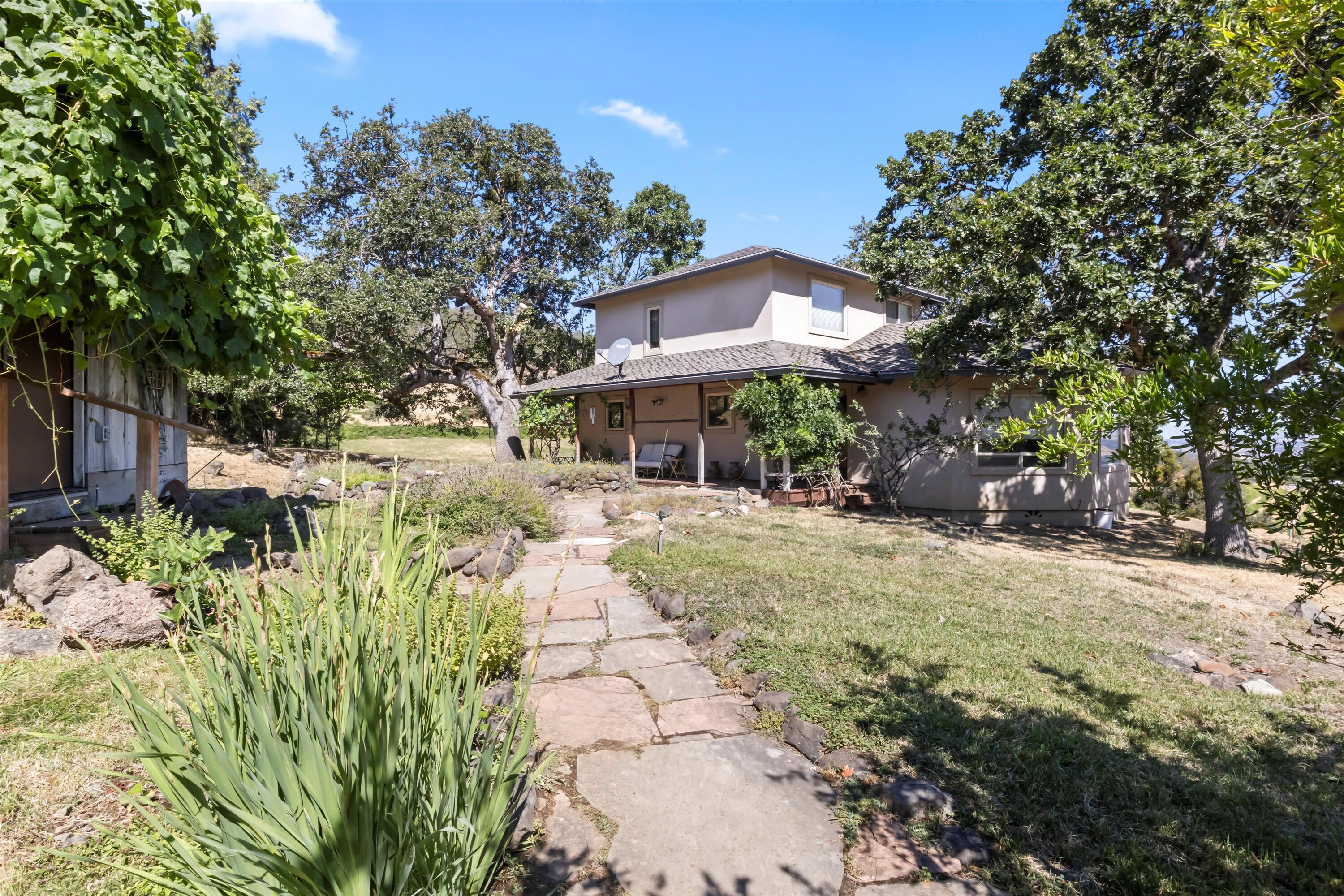 964 Holton Road, Talent, Oregon