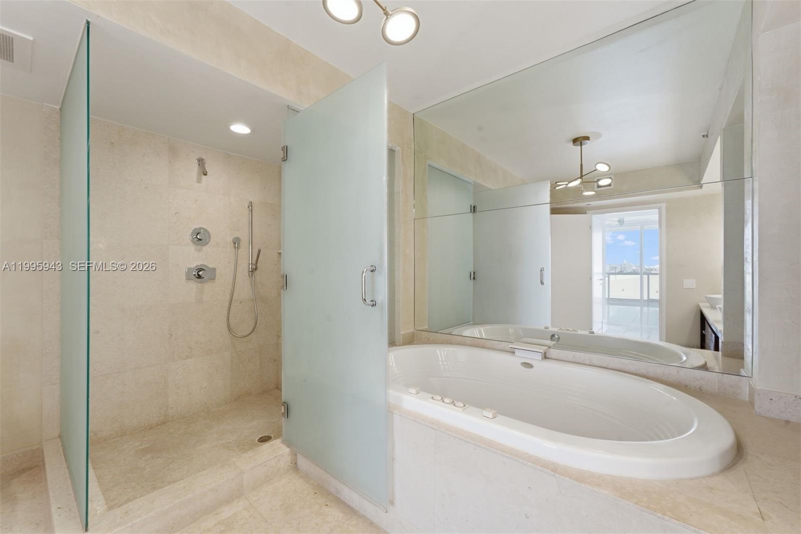 450 Alton Road, Unit 910 Miami Beach, FL 33139 - Photo 9 of 53