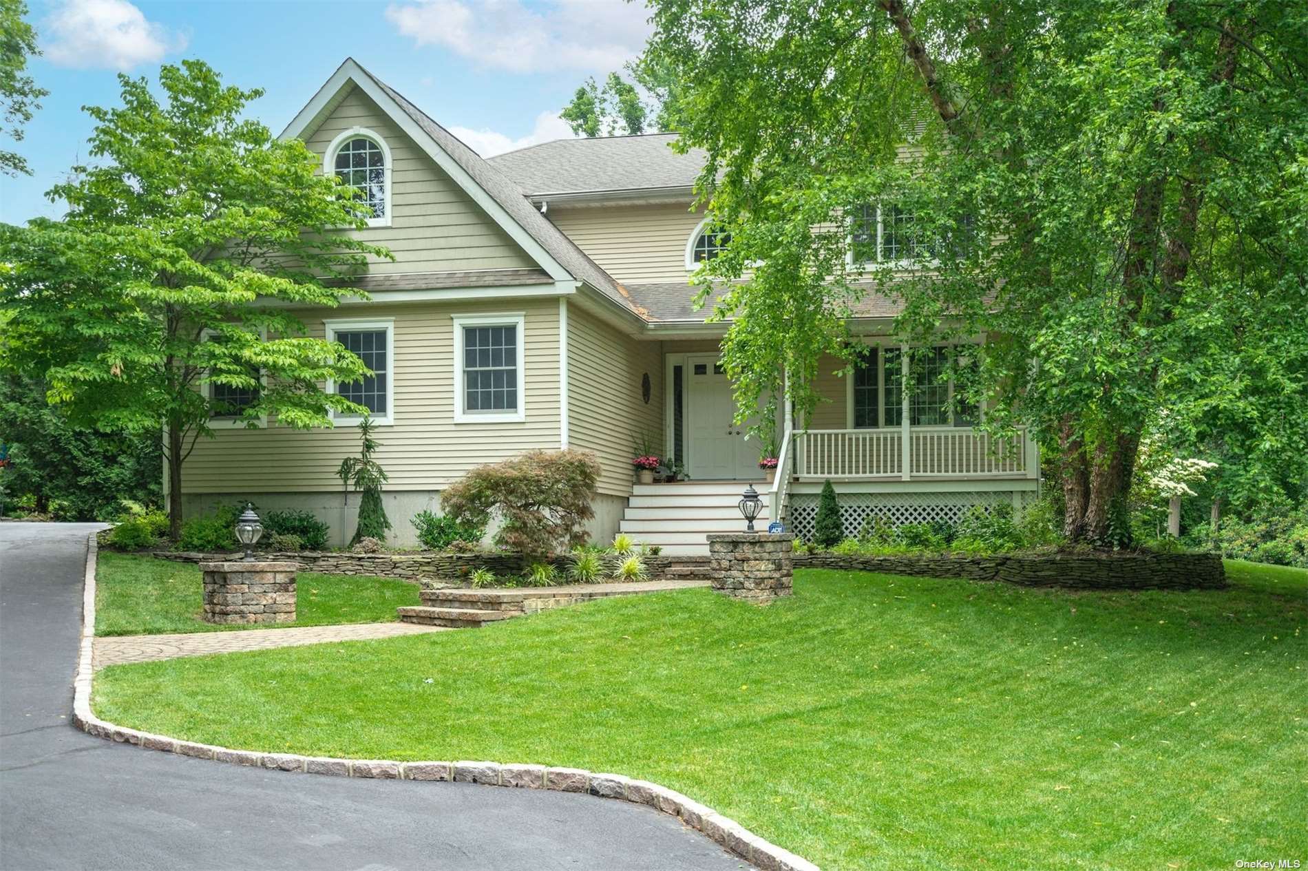 79 Mud Road Setauket, NY 11733 - Photo 1 of 1 Gallery Image 1