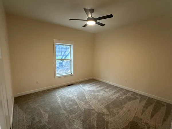 $350,900 | 309 Creekside Drive, Byron, IL 61010