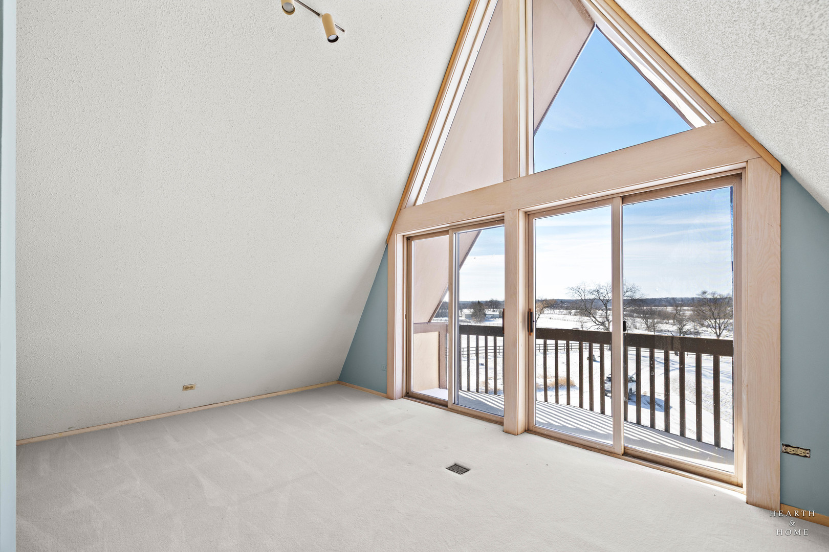7814 North Pillow Hill Road Spring Grove, IL 60081 - Photo 29 of 62 a view of an empty room with a balcony