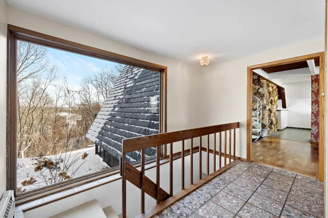 $599,000 | 7814 North Pillow Hill Road, Spring Grove, IL 60081