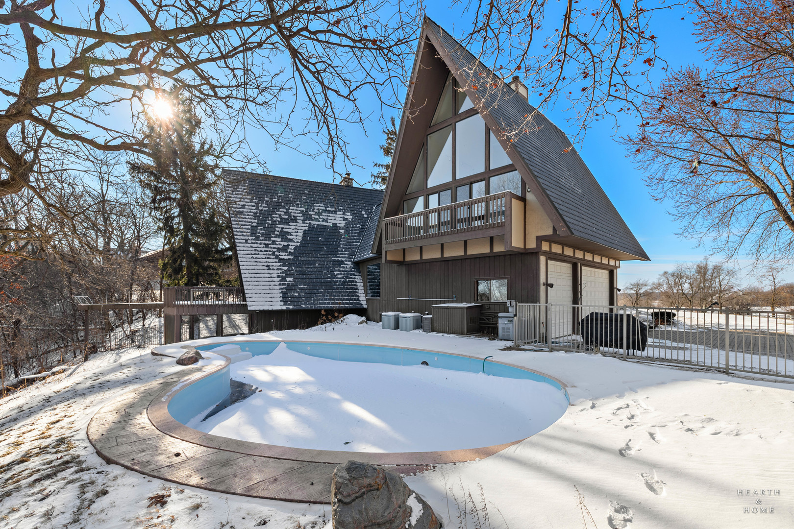 7814 North Pillow Hill Road Spring Grove, IL 60081 - Photo 45 of 62 a view of a house with a snow in a yard