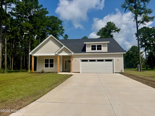 $384,900 | 31 Currituck Circle, Oriental, NC 28571