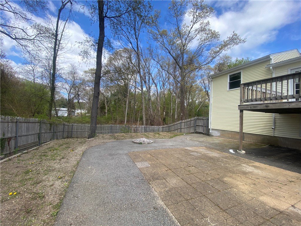 5 Larson Drive Warwick, RI 02886 - Photo 4 of 25