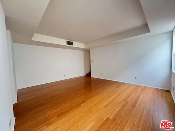 $5,300 | 1655 Selby Avenue, Unit 102, Los Angeles, CA 90024