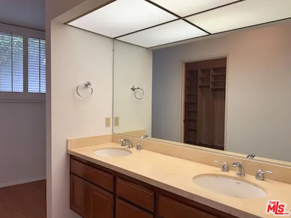 $5,300 | 1655 Selby Avenue, Unit 102, Los Angeles, CA 90024