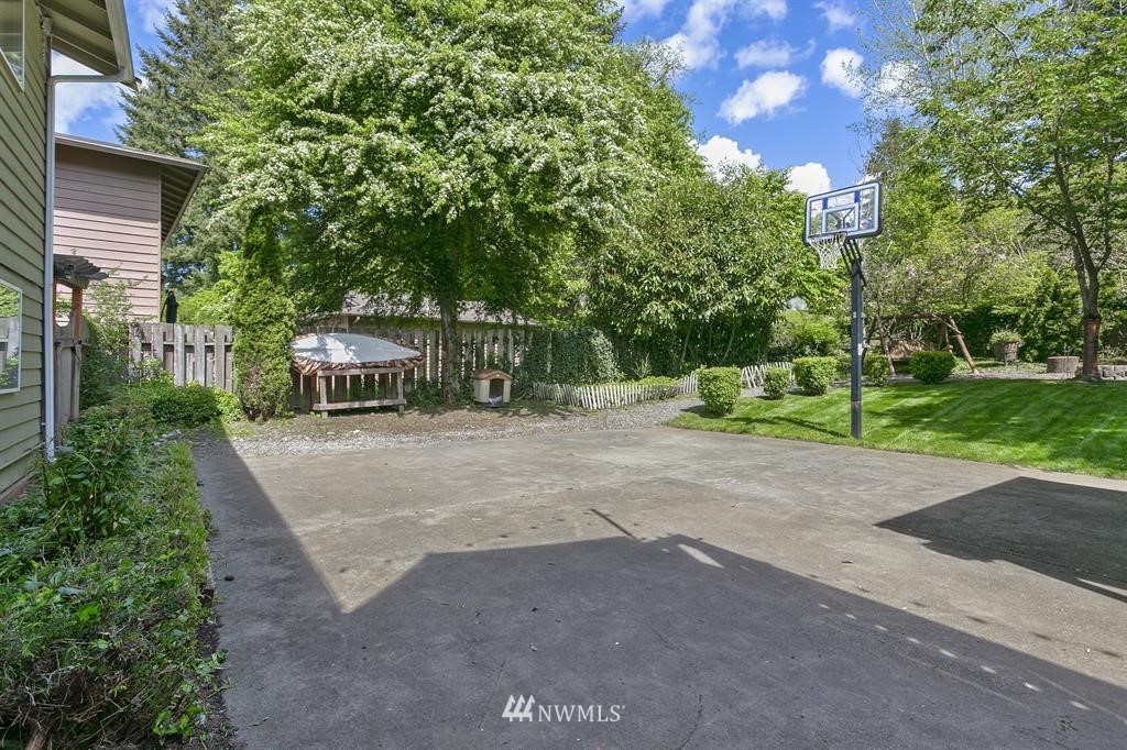 17405 Brook Boulevard Bothell, WA 98012 - Photo 21 of 25