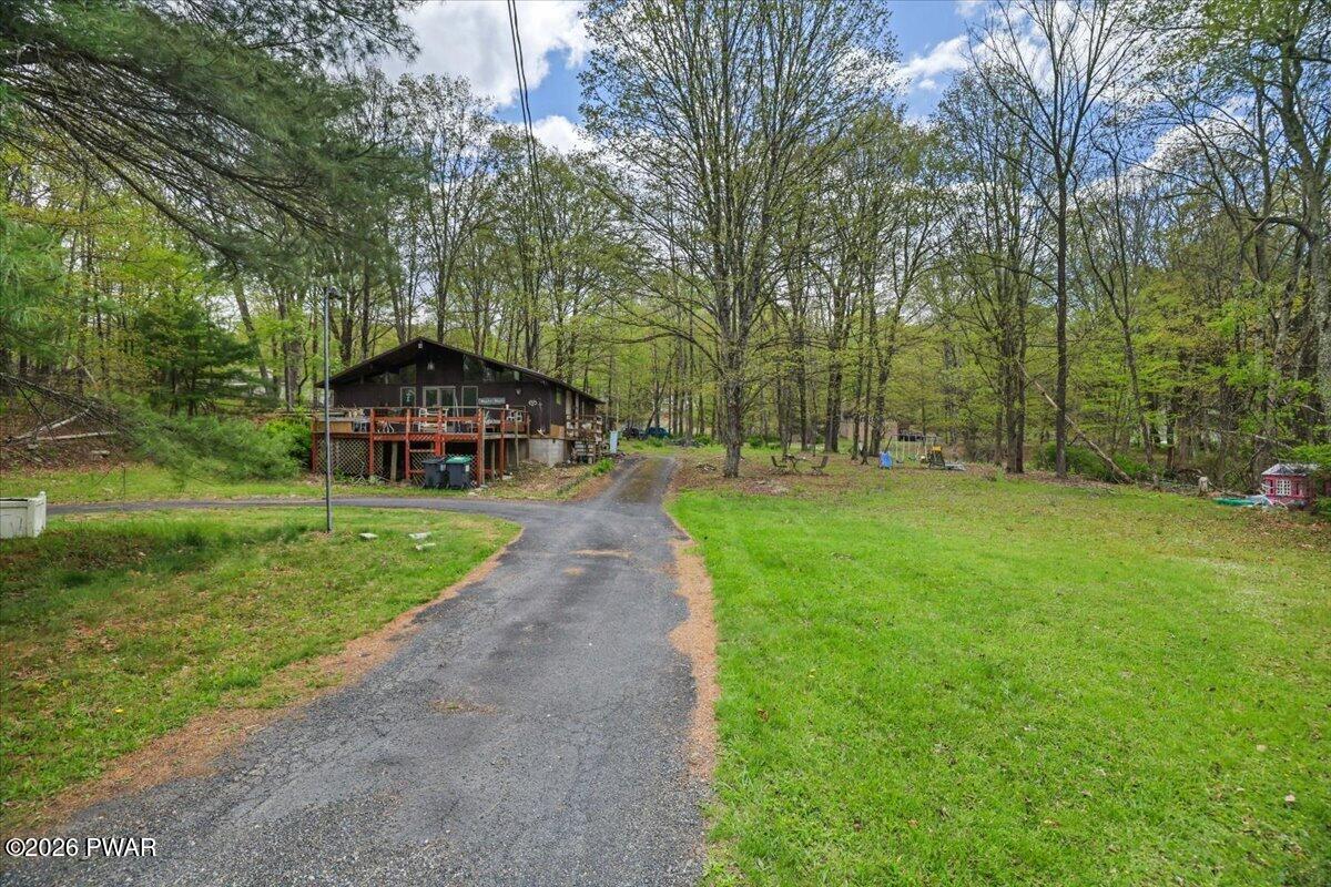 1151 Mink Trail Bushkill, PA 18324 - Photo 3 of 25