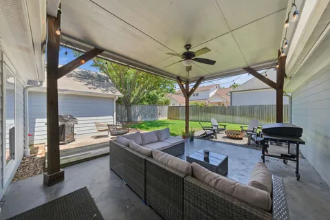 $635,000 | 1108 Wakefield Drive, Houston, TX 77018
