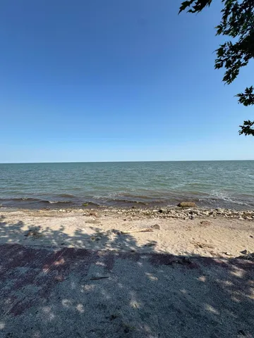 $329,900 | 13512 Venetian Drive, Monroe, MI 48161