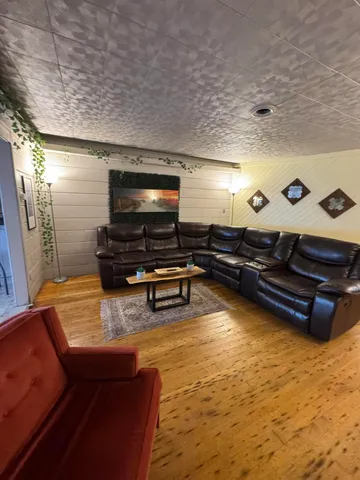 $329,900 | 13512 Venetian Drive, Monroe, MI 48161