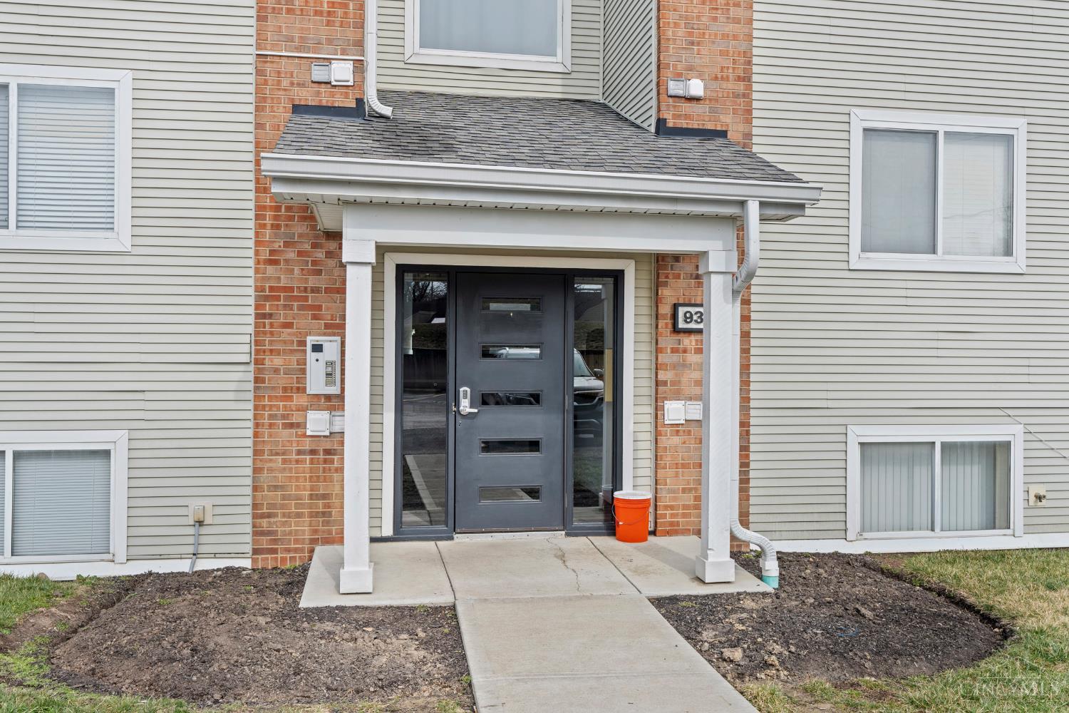 9319 Winton Road, Unit 1 Cincinnati, OH 45231 - Photo 1 of 24