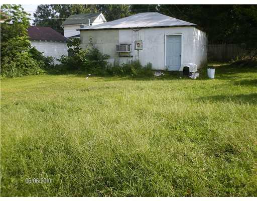 1353 West Pleasant Street Springfield, OH 45506 - Photo 2 of 2
