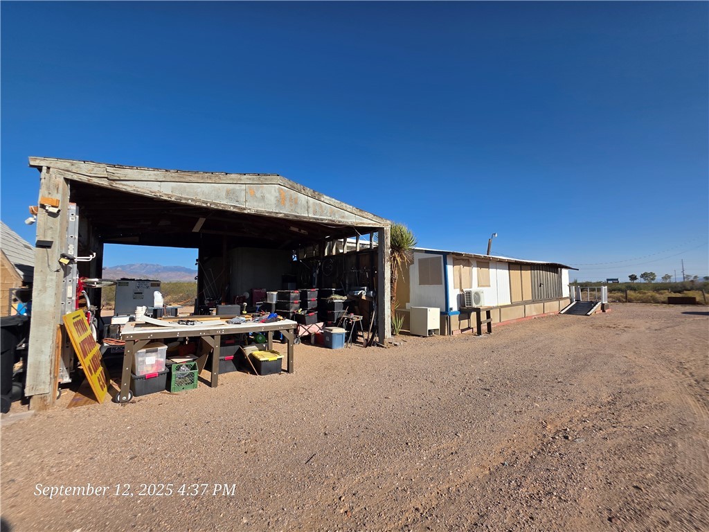 4884 Sacramento Road Golden Valley, AZ 86413 - Photo 7 of 21 Parking