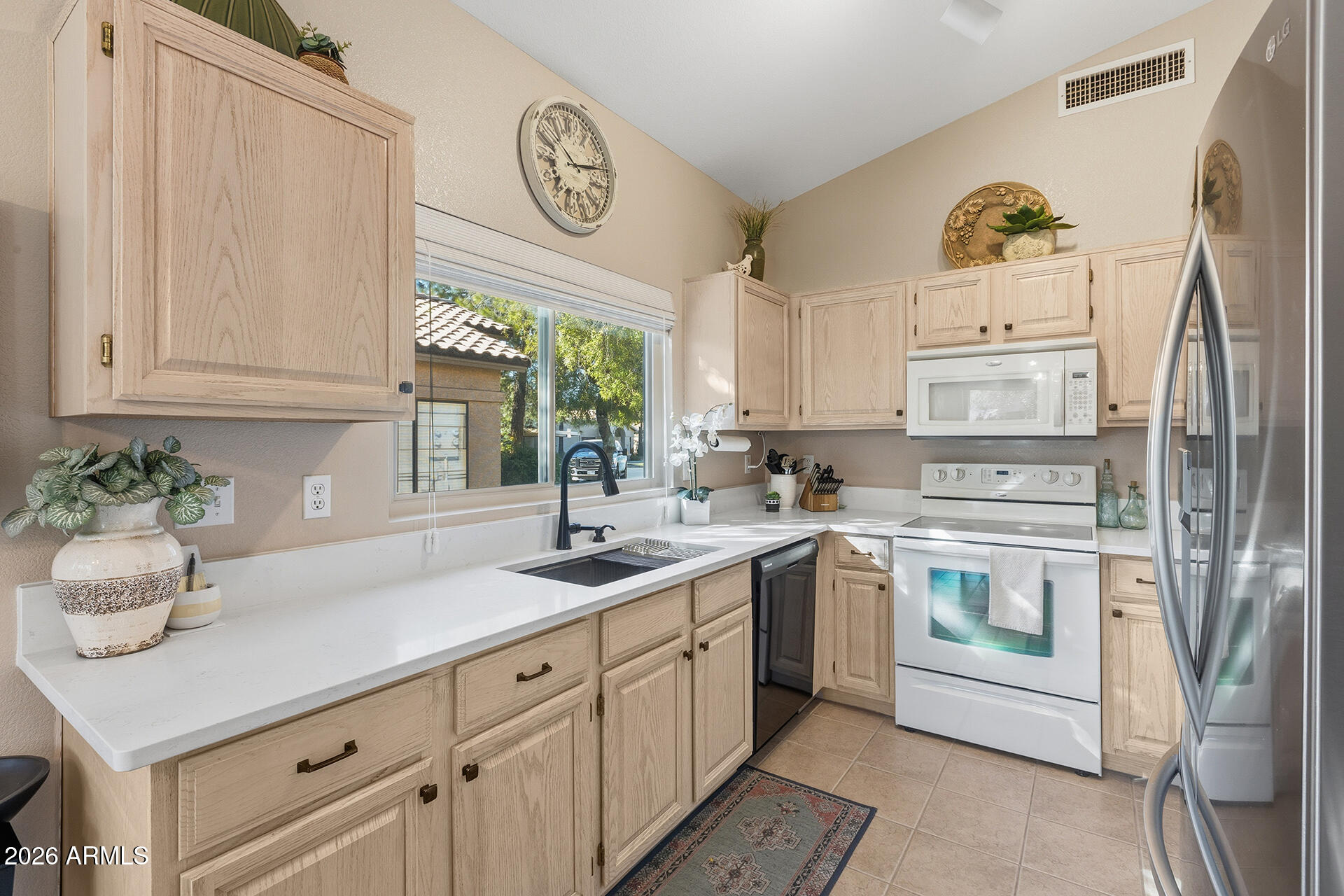 14300 West Bell Road, Unit 413 Surprise, AZ 85374 - Photo 6 of 54 27