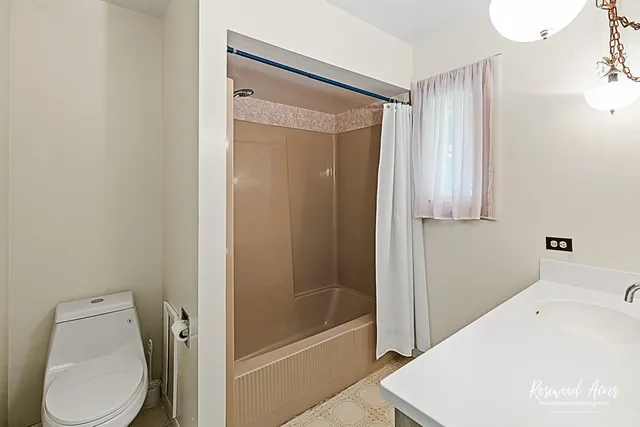 $390,000 | 519 Sean Drive, Shorewood, IL 60404