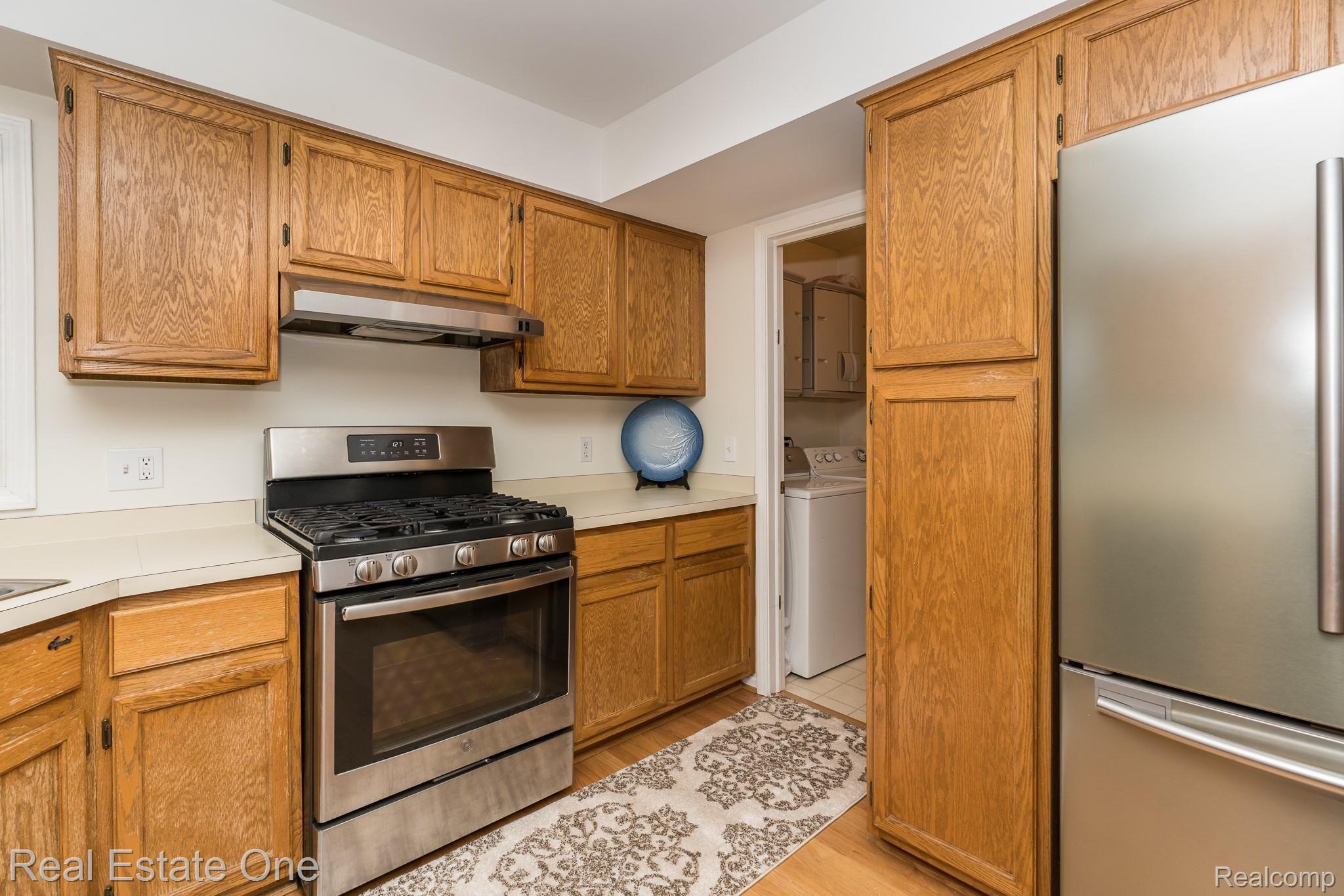 3151 Primrose Drive Rochester, MI 48307 - Photo 17 of 48 3151 Primrose MLS-W014.jpg