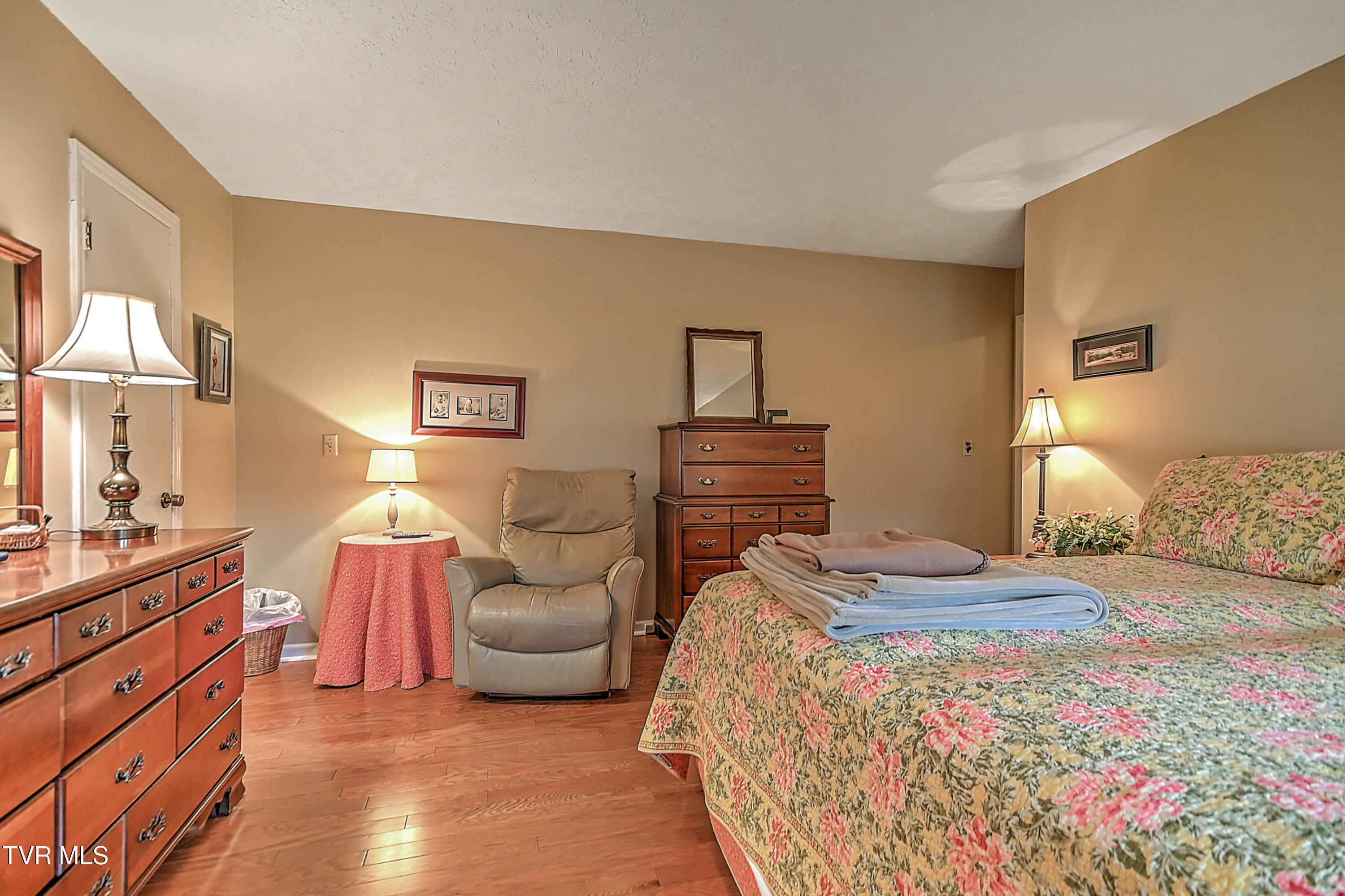 207 Hermosa Drive Fall Branch, TN 37656 - Photo 35 of 54 207 Hermosa Dr SS-36