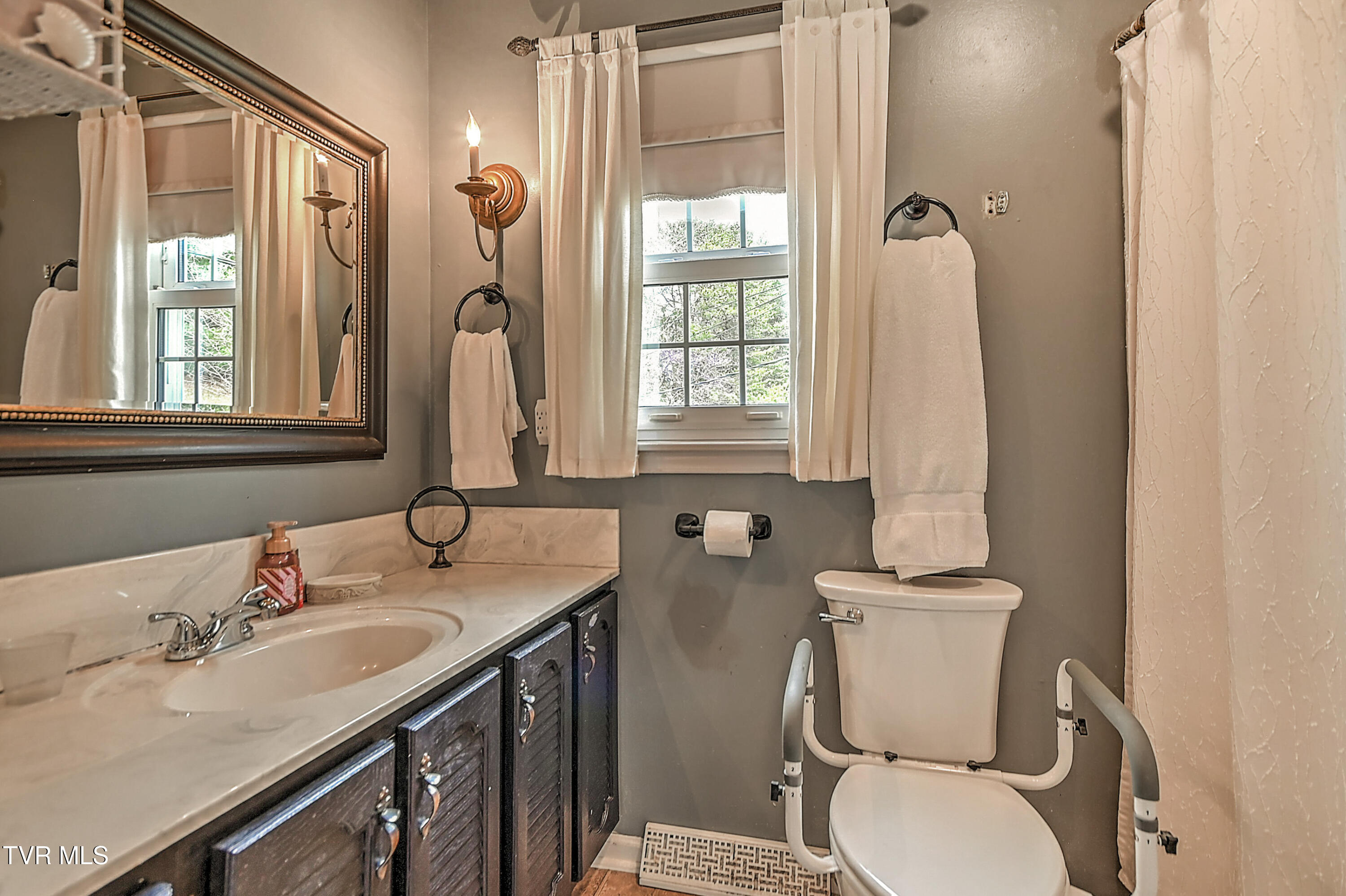 207 Hermosa Drive Fall Branch, TN 37656 - Photo 37 of 54 207 Hermosa Dr SS-38