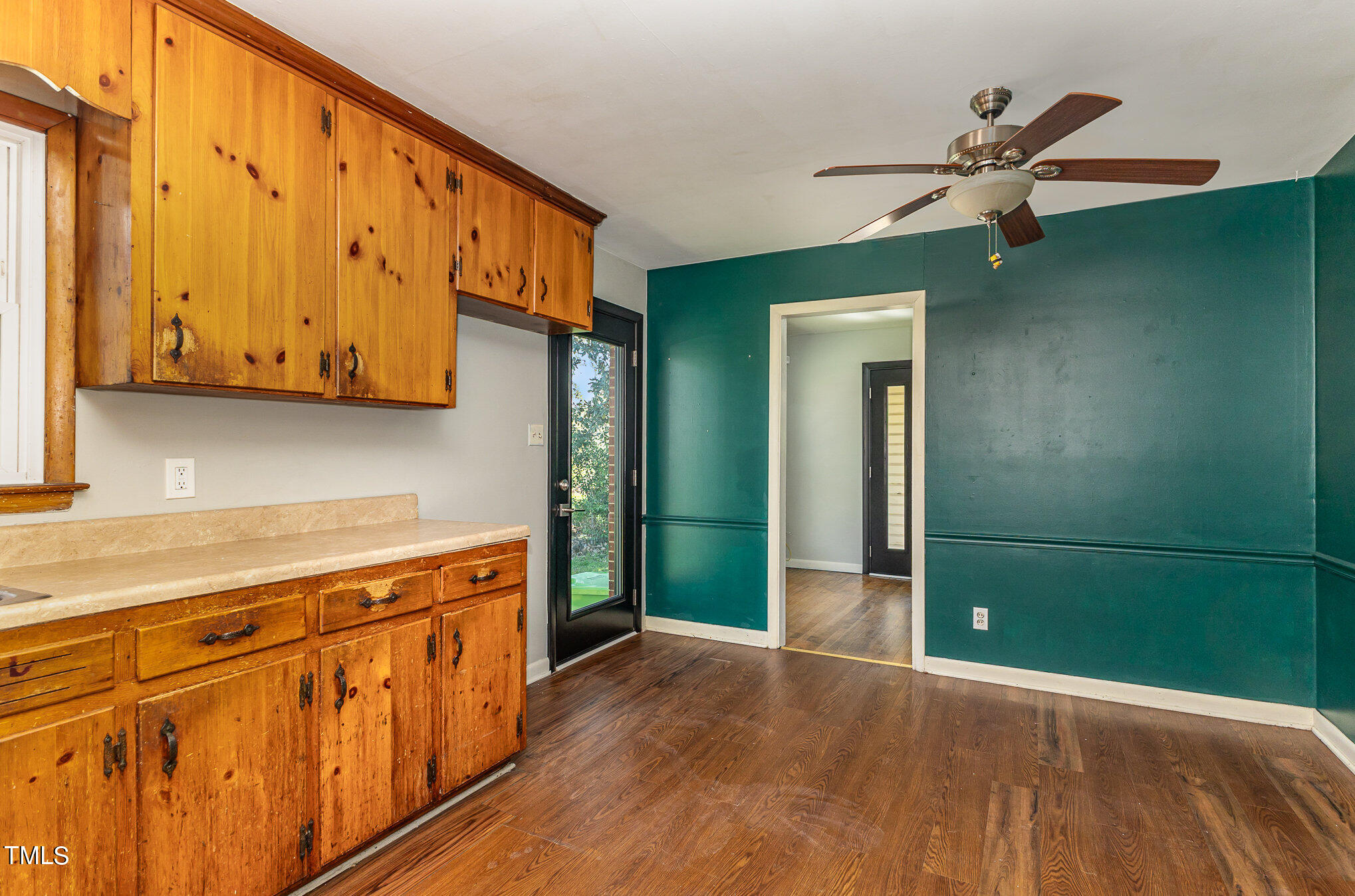 513 Bailey Drive Raleigh, NC 27610 - Photo 11 of 20 010_cy1a4397-edit