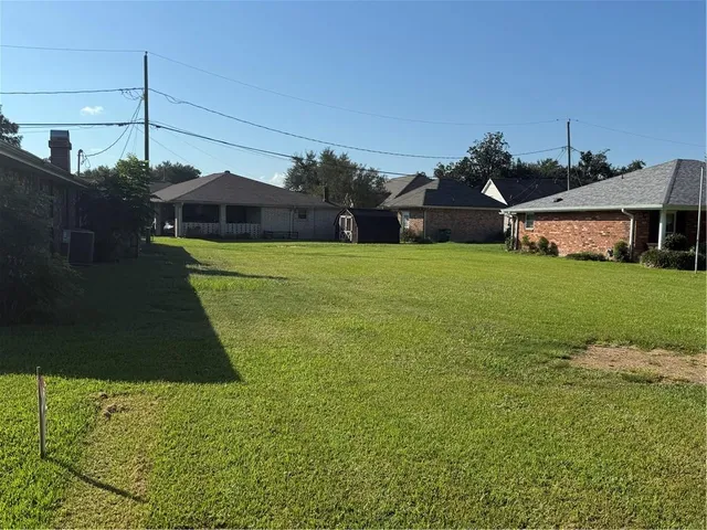 $99,000 | 11 Sombrero Lane, St. Rose, LA 70087