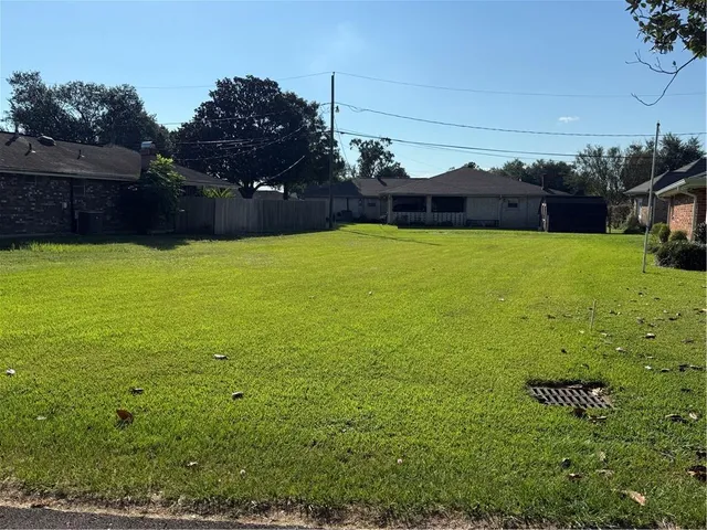 $99,000 | 11 Sombrero Lane, St. Rose, LA 70087