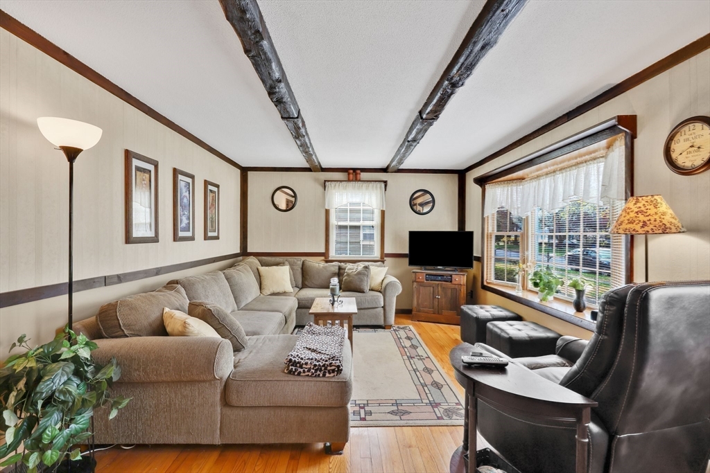 37 Kenneth Road Easthampton, MA 01027 - Photo 12 of 35 a living room with furniture and a large window