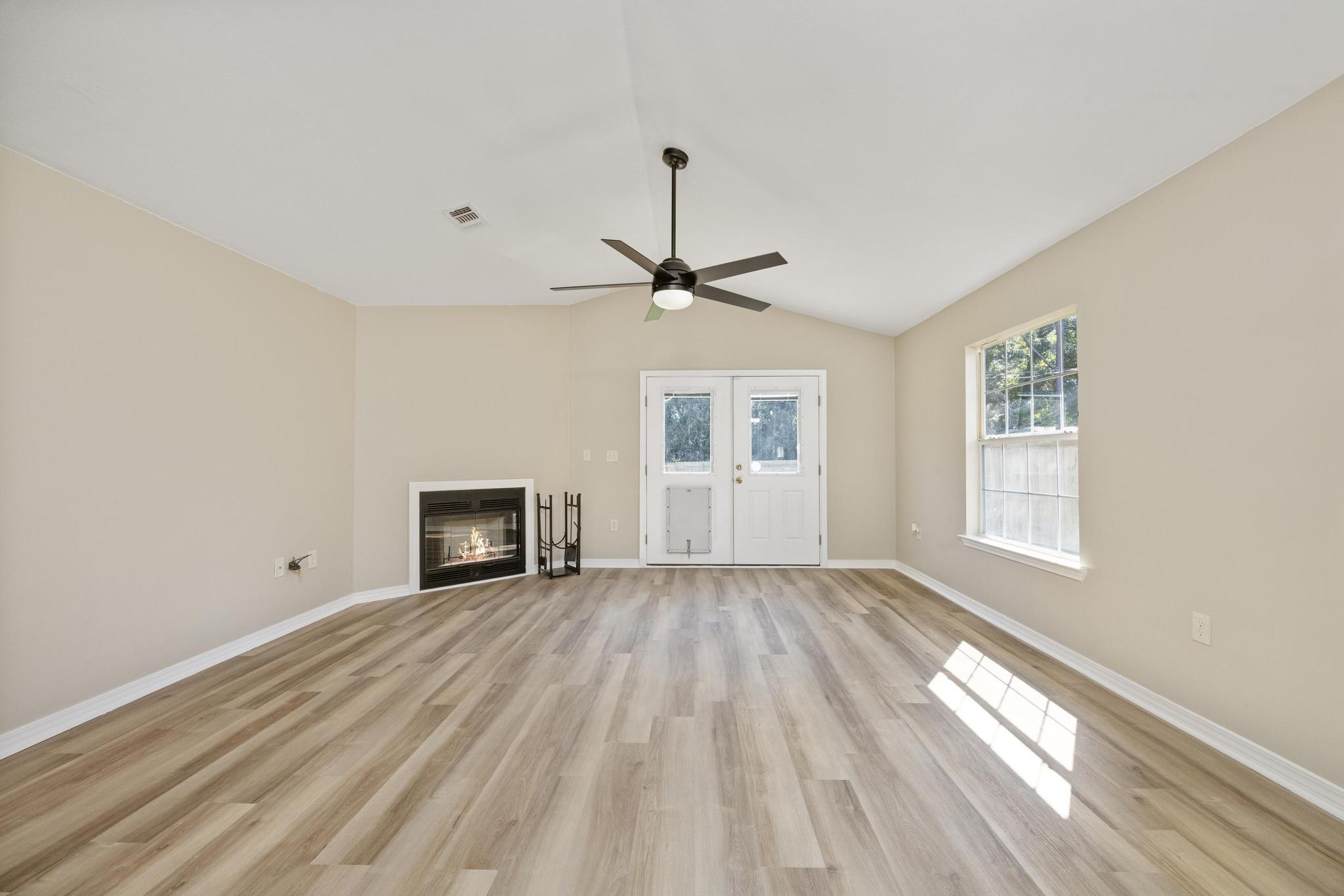 3179 Chestnut Street Crestview, FL 32539 - Photo 6 of 36 05