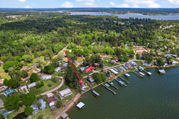 $325,000 | 187 Panther, Onalaska, TX 77360