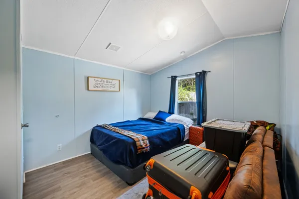 $325,000 | 187 Panther, Onalaska, TX 77360