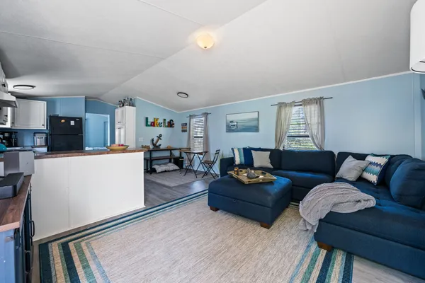 $325,000 | 187 Panther, Onalaska, TX 77360