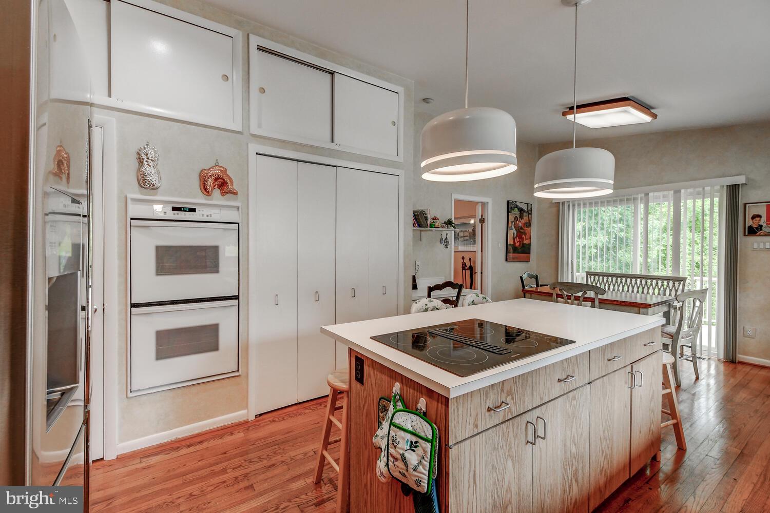 3408 Englemeade Road Baltimore, MD 21208 - Photo 11 of 46 DOUBLE WALL OVEN & SOLID SURFACE ELECTRIC COOKTOP