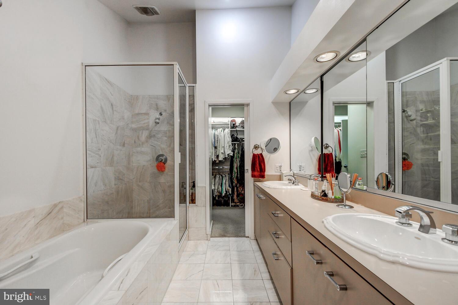 3408 Englemeade Road Baltimore, MD 21208 - Photo 30 of 46 MARBLE FLOORS & TUB/ SHOWER SURROUND