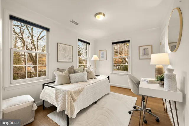 $1,495,000 | 5731 Bradley Boulevard, Bethesda, MD 20814