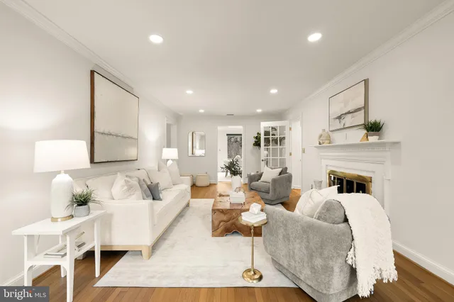 $1,495,000 | 5731 Bradley Boulevard, Bethesda, MD 20814